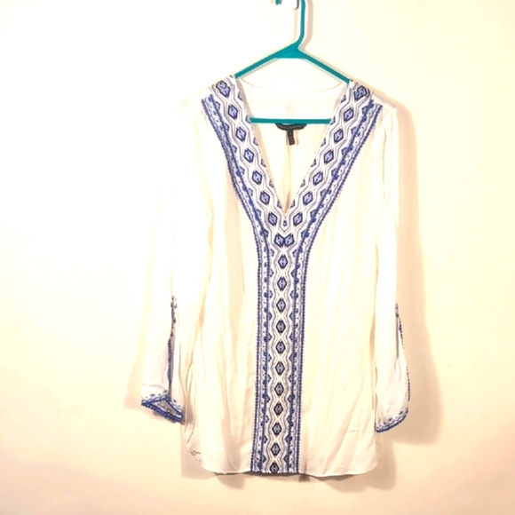 White House Black Market Tops - White house black market Embroidered White and Blue Tunic Top Suze 6